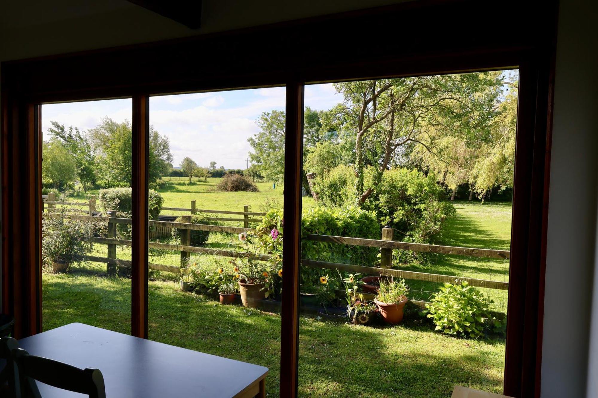 Tranquil And Cosy Cottage On The Somerset Levels Μπριτζγουότερ Εξωτερικό φωτογραφία